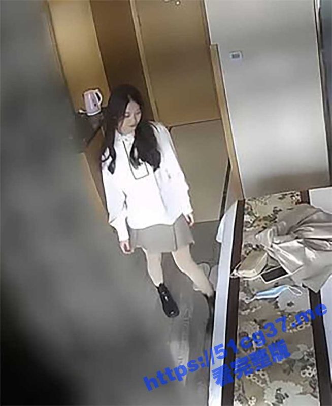 女网红约炮榜一大哥 肤白貌美酥胸大长腿 全程对话很有意思 很黄很暴力还很油腻-51吃瓜网
