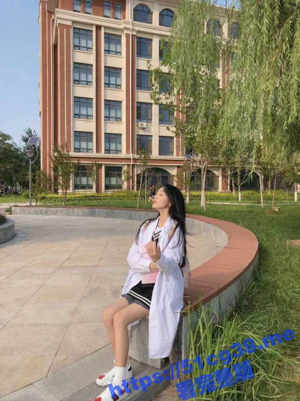 齐鲁医药学院 张佳薇 极品清纯大三医学生 反差婊 分手后惨遭曝光！-51吃瓜网