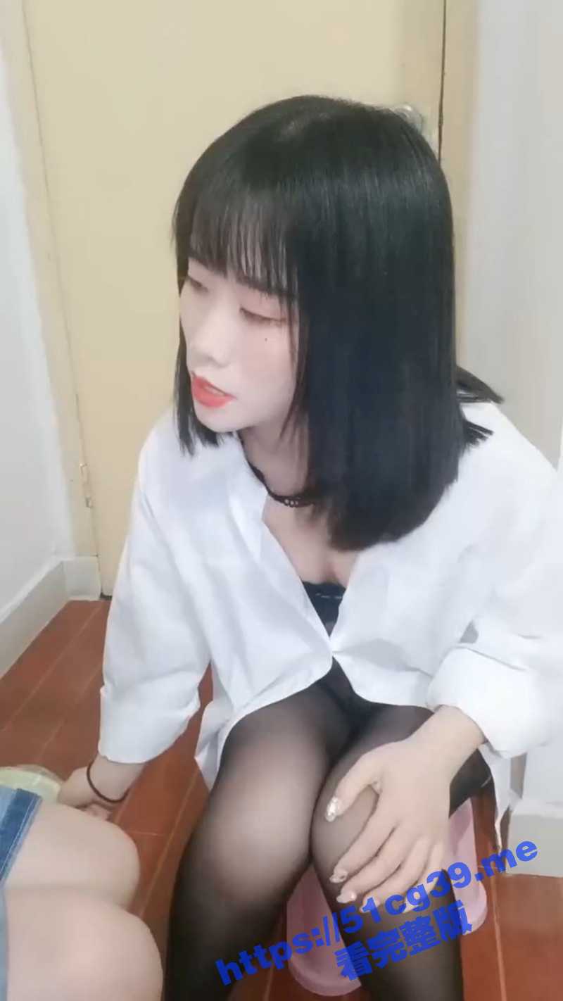 真实勾引外卖小哥 骚货黑丝女上淫叫不婷 白带都被操出来了！ - 51吃瓜网-51吃瓜网