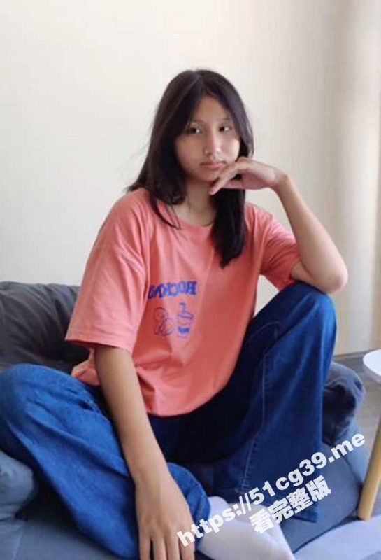 广州18岁小母狗 张玉纳 身材纤细高挑肤白胸大 喜爱刮毛 无毛白虎嫩穴粉嫩无比-51吃瓜网