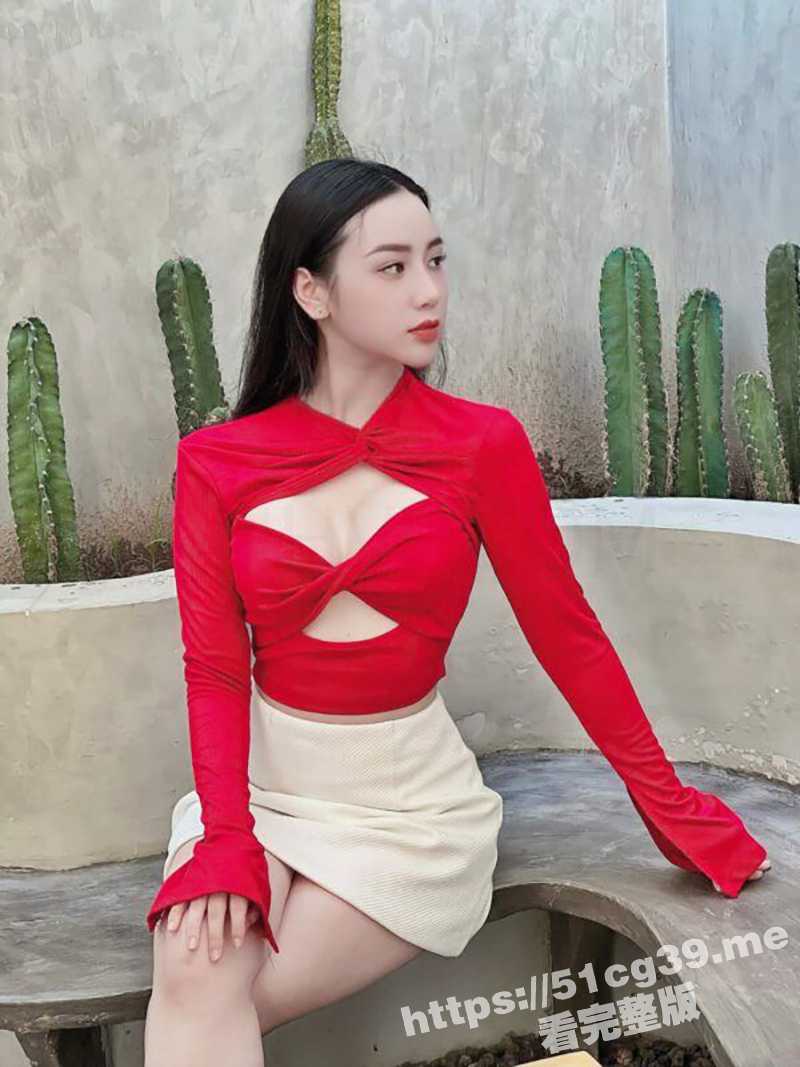 越南极品白嫩大奶模特 VtHaMy 在酒店和纹身老板自拍无套吃鸡后入啪啪性爱视频流出 - 51吃瓜网-51吃瓜网