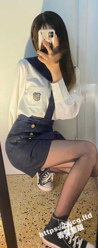 天津医科大学美女校花 黄欣妍 交友不慎 遇到一个大变态喜欢玩死猪 牙刷打火机各种尽情玩弄！-51吃瓜网