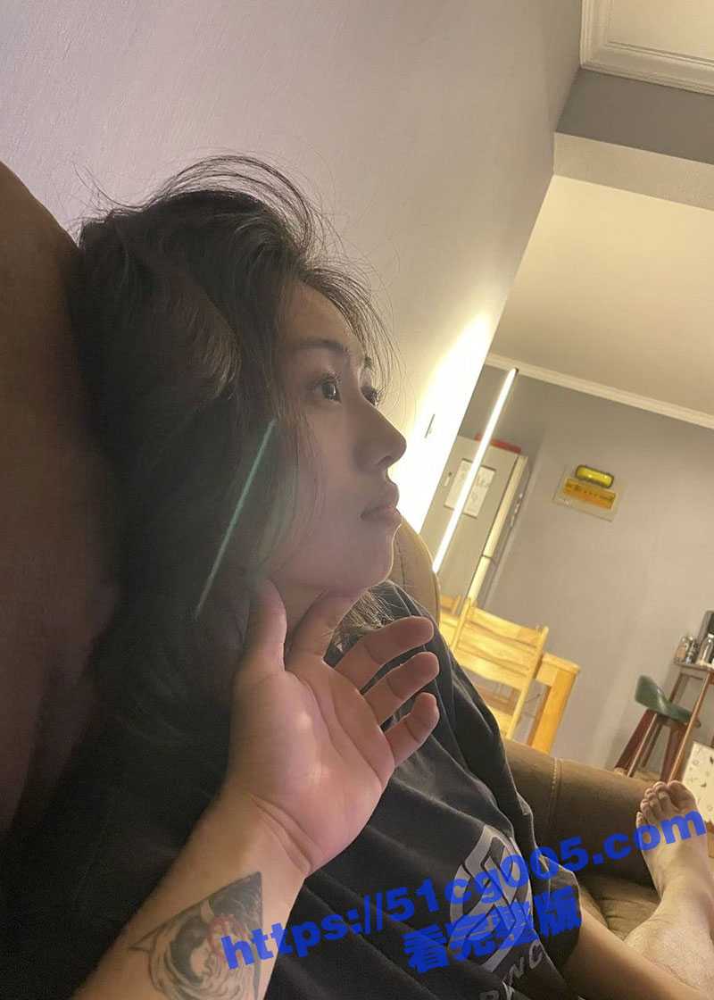 瓜友投稿！大学毕业以后女票来宁波找我 班也不上天天打炮 内射 口爆 喝尿 已成功开发小母狗！ - 51吃瓜网-51吃瓜网