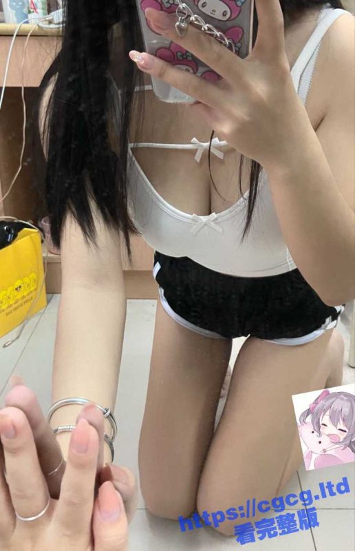 河北金融学院学生妹 徐程欢 在校有一个男友 在外还有两个炮友 被无套后入爆操小穴-51吃瓜网