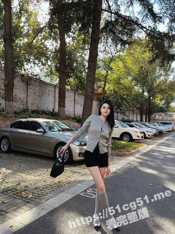 每卖出一辆保时捷就少一个女销售！中原保时捷中心女销售 陈蕊 和土豪客户酒店啪啪视频遭曝光！-51吃瓜网