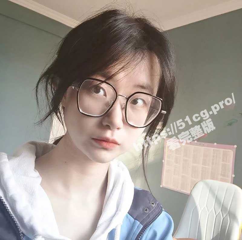 极品反差 湘潭大学 学生会组织部刘珂辰 被男友曝光性爱视频流出-51吃瓜网