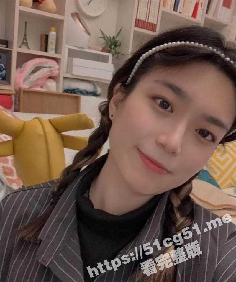 武汉健身房前台 被同公司健身教练开发 露脸啪啪和聊天记录流出 妹子边操还一边狂喊 打我快打我 - 51吃瓜网-51吃瓜网