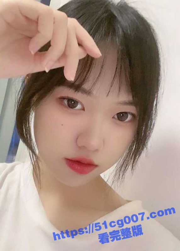 哈尔滨工业大学巨乳反差婊系花 被异地恋男友网调 为其录制露脸自慰揉奶视频-51吃瓜网