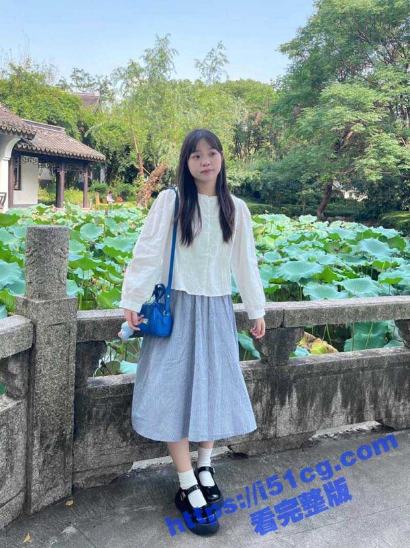 四川南充女教师 张海英 被开发成母狗 三洞已开一线天馒头逼 身材真是极品啊！-51吃瓜网