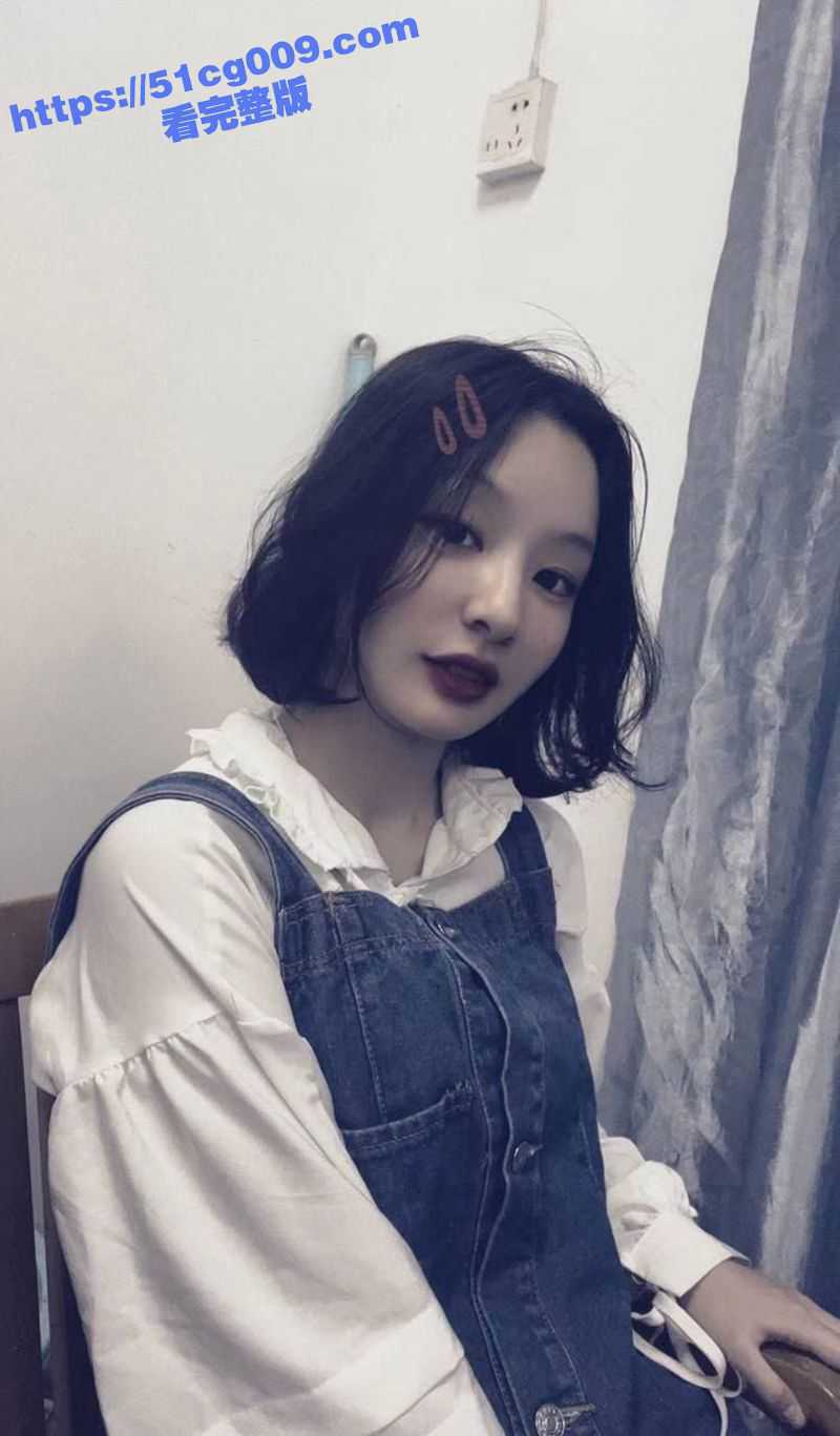 大学时的女同学在军训时就已盯很久 长相清纯的她却也极为淫骚 拍摄大量裸体自慰视频 - 51吃瓜网-51吃瓜网