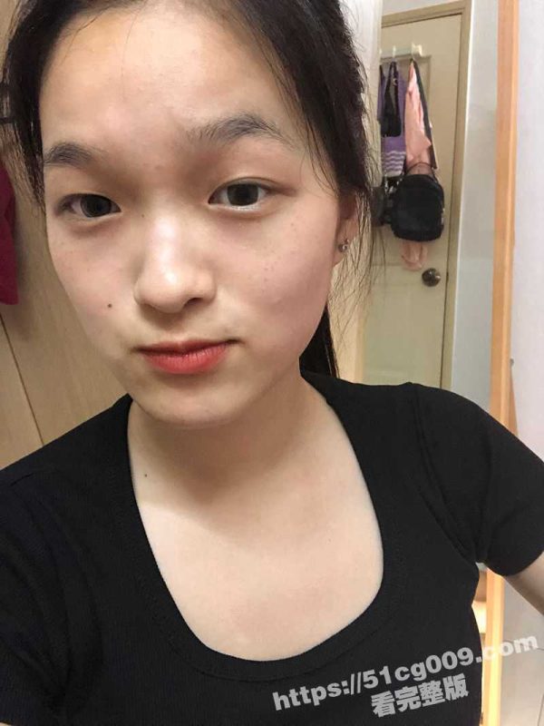 独家爆料！吉隆坡04年小妹妹 予善 小小年纪就已玩遍14个男人 喜爱露出和肉棒强暴的快感-51吃瓜网