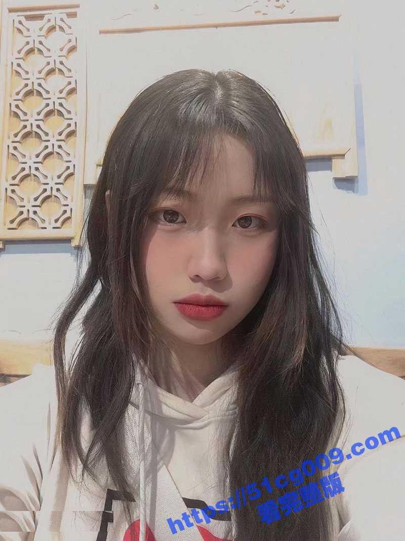 别人的女友就应该站起来蹬!有男友的极品身材小骚货 被爆操后直接抽搐 腿抖得和触电一样! - 51吃瓜网-51吃瓜网