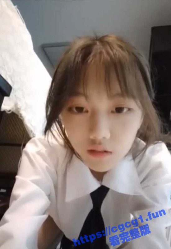 高中生在家直播自慰 老妈不知道从哪里得知的消息 回家当场抓包！-51吃瓜网