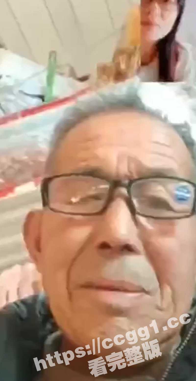 卧槽 这老年人！河南老大爷跟美女裸聊 看着美女掰逼揉胸打飞机 最后也是心满意足的射了出来 - 51吃瓜网-51吃瓜网