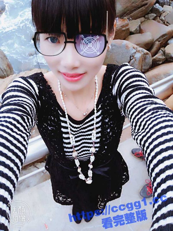 重庆 小学语文老师 袁涵 私底下骚货一枚 被老公调教带着一起去宾馆和朋友玩3P  淫荡至极-51吃瓜网