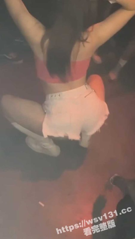酒吧灌醉有男朋友的舞蹈老师 车上玩一会再带回家爆操 黑丝美臀后入 主动深喉张嘴求颜射！-51吃瓜网