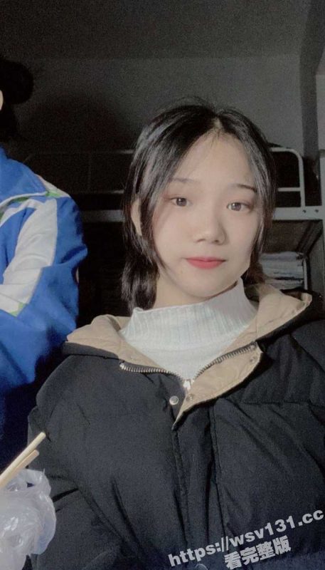 湖北清纯大奶学生妹 老师在深夜一对一进行辅导 独爱口爆 她这样生理成绩一定很好吧？-51吃瓜网