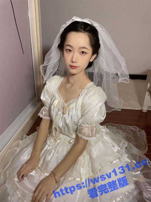推特萝莉 04年女大学生 胡椒仔 露脸高价定制各种cosplay粗大道具自慰 真正的母狗萝莉-51吃瓜网