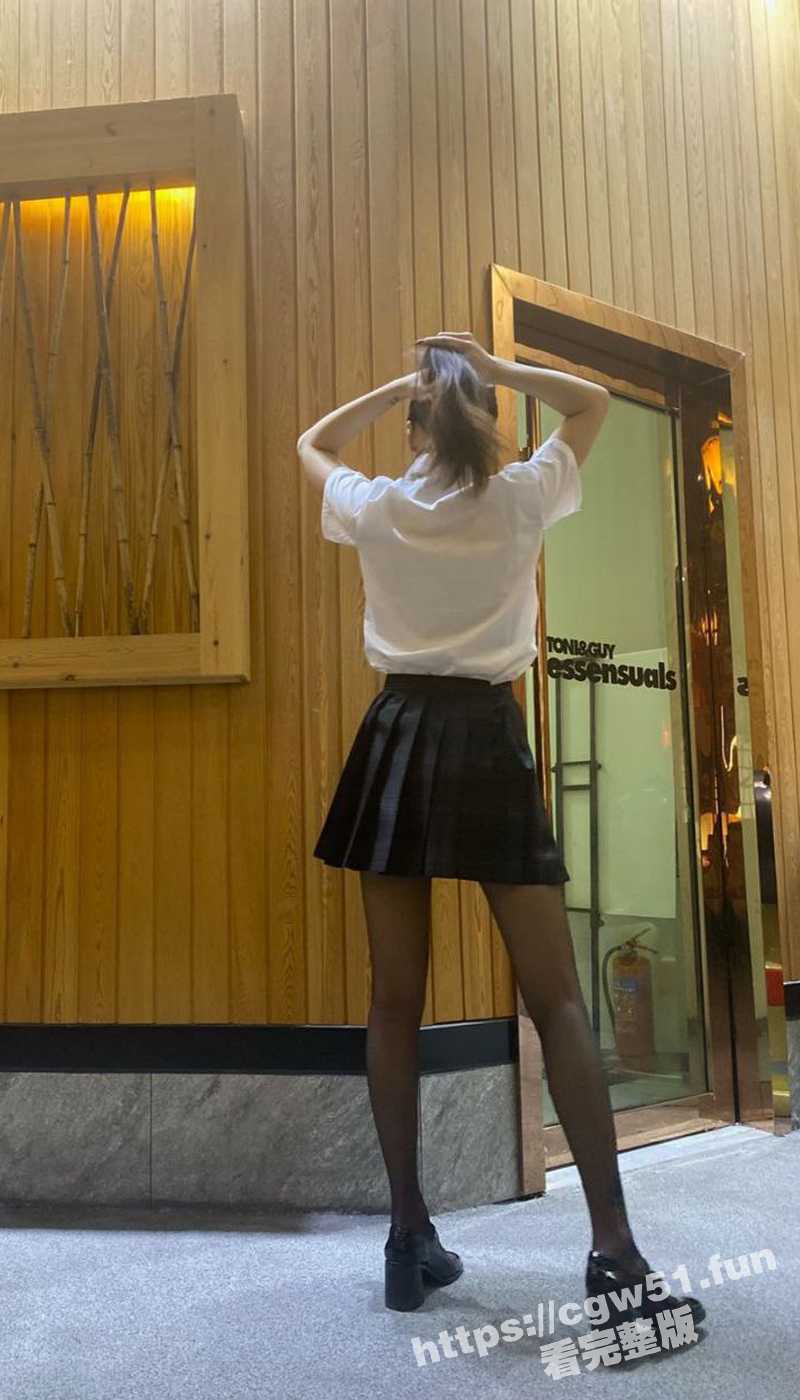 长沙夜店认识的乖巧反差女 主动带我回家玩SM 朋友圈反差骚舞 真是可甜可骚！ - 51吃瓜网-51吃瓜网