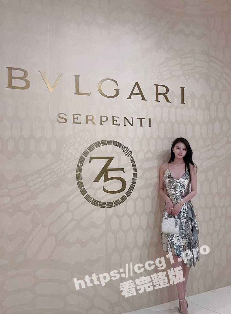 上海名媛 陆薇薇 00后大奶女神酒店自慰给富二代发小视频 经常空降各地钓凯子 会不会成为下一代生化母体 - 51吃瓜网-51吃瓜网