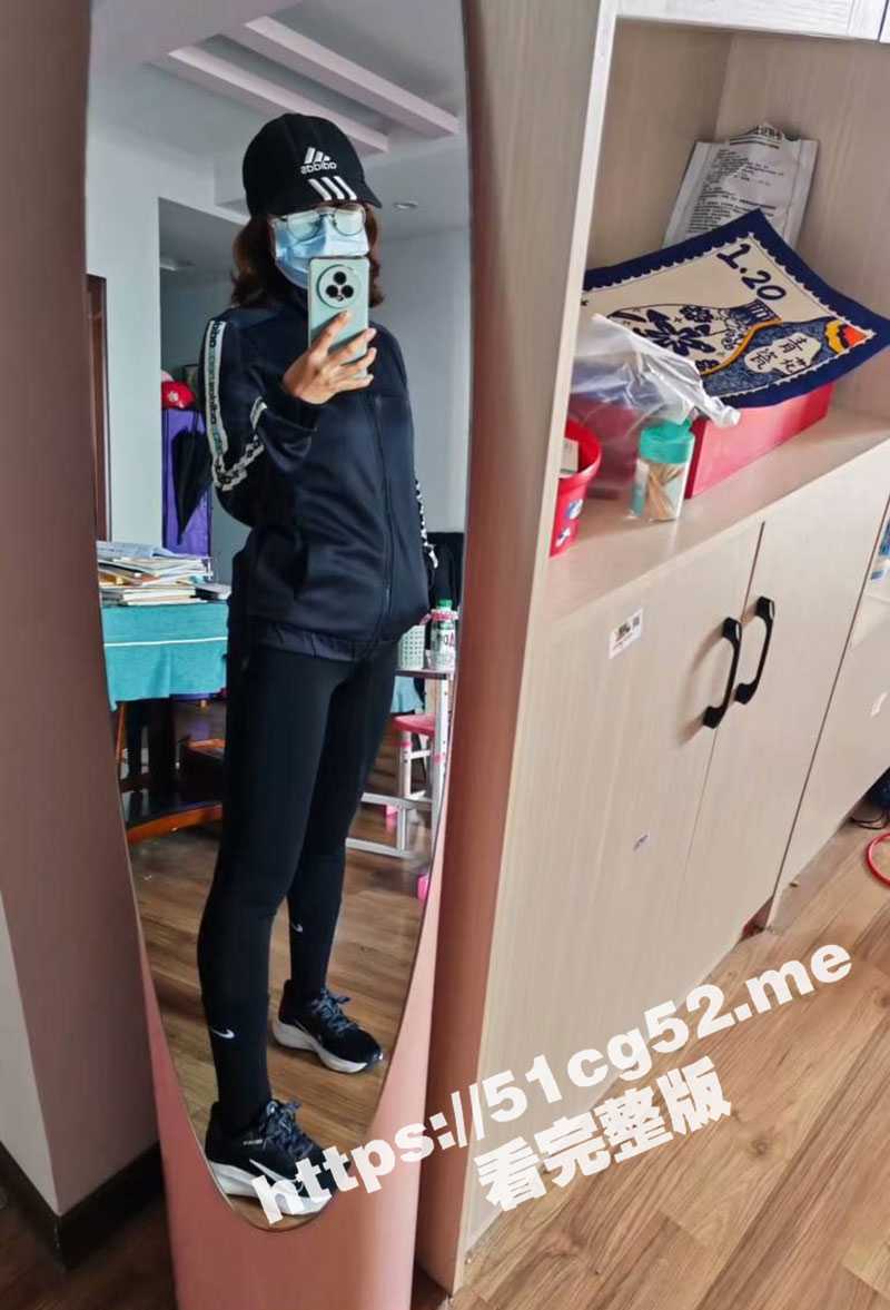 湖南某大学老师 唐琼芬 出轨包养自己的男学生 骗老公出去打麻将 结果是出去挨操 被大鸡吧操成骚母狗了 - 51吃瓜网-51吃瓜网