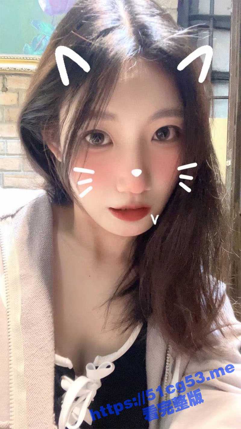 广州神颜绝美身材骚母狗龙晶晶 19岁极品校花 喜欢颜射口爆 在学校厕所经常玩4p 还在野外多人群交 - 51吃瓜网-51吃瓜网