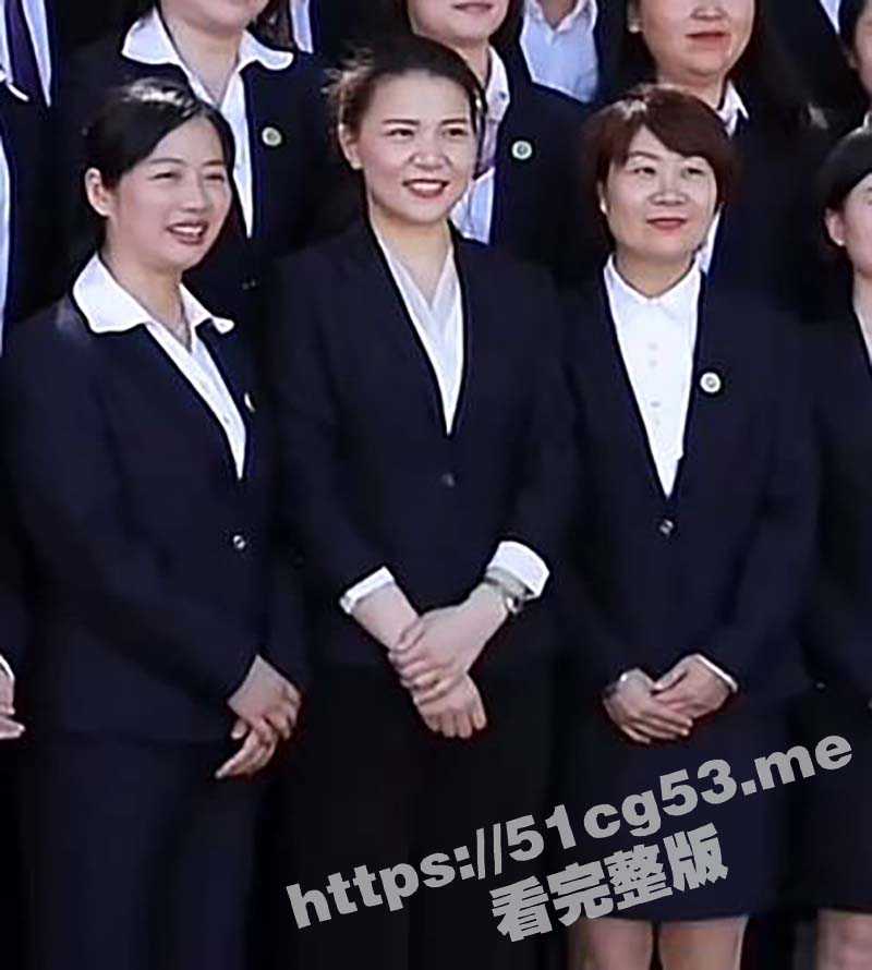 又一个骚老师 极品身材反差人民教师 超喜欢后入的荡妇 有老公也忍不住出来约炮 非常开放玩的很花 - 51吃瓜网-51吃瓜网