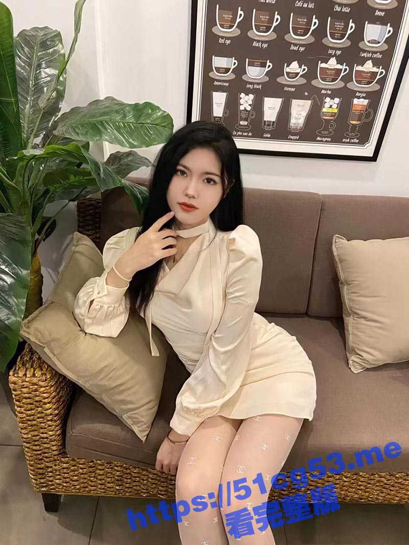 黑龙江的反差婊小母狗 颜值还不赖非常的骚 梦想就是好几的男的一起操她 让她一下爽翻天 - 51吃瓜网-51吃瓜网