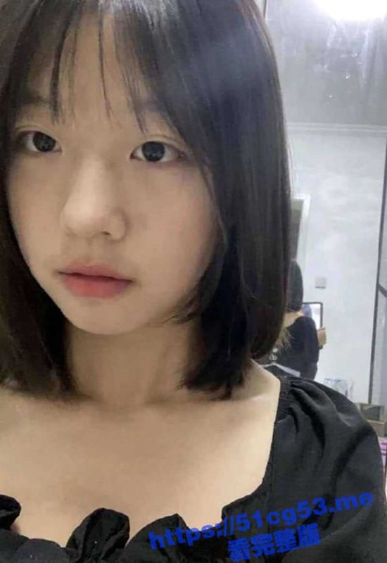 青岛职业技术学院 齐梦梦 为网恋炮友录制露逼骚舞！外表清纯 实则内心是母狗！-51吃瓜网