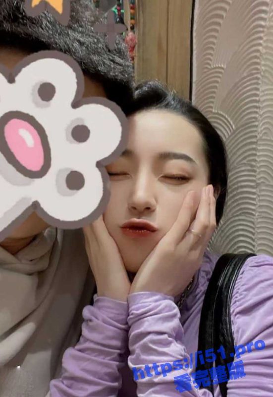 微博高颜值网红 一只小年糕呀 大长腿反差女神与男友恋爱期间拍的性爱视频曝光流出！-51吃瓜网