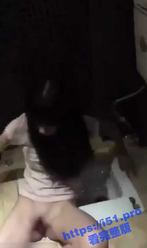 捡尸咯 来看看好女孩们喝醉时都是什么样的吧 窜稀 露逼 露奶 真是百花齐放啊-51吃瓜网