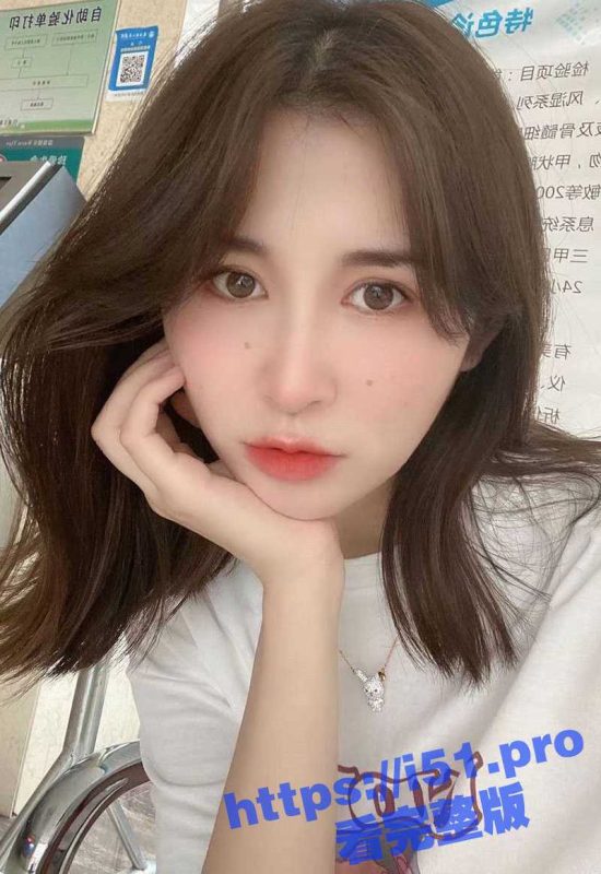 推特极品人妻 beauty 与金主的偷情视频泄密流出 穿着情趣制服完美露脸给家人们欣赏！-51吃瓜网