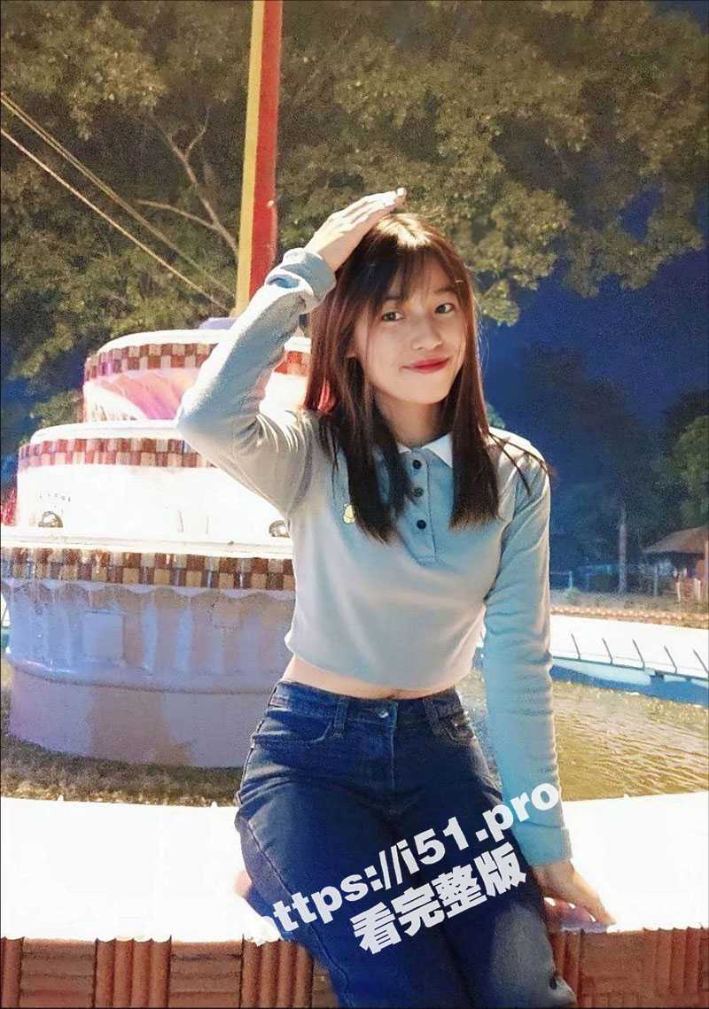 论反差还得是长相清纯的泰国妹妹 颜值高技术好非常风骚 即使在和朋友聊天 鸡巴塞到嘴边还是毫不犹豫的吃下去 - 51吃瓜网-51吃瓜网