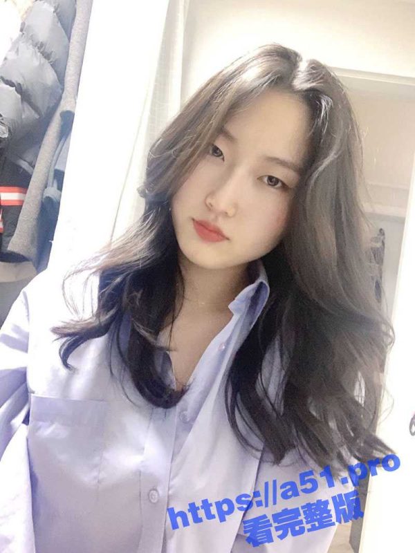 韩国身材一流的极品人妻 平时挺女神的 实际私下骚的没边 戴着眼罩被情人调教爆操！-51吃瓜网
