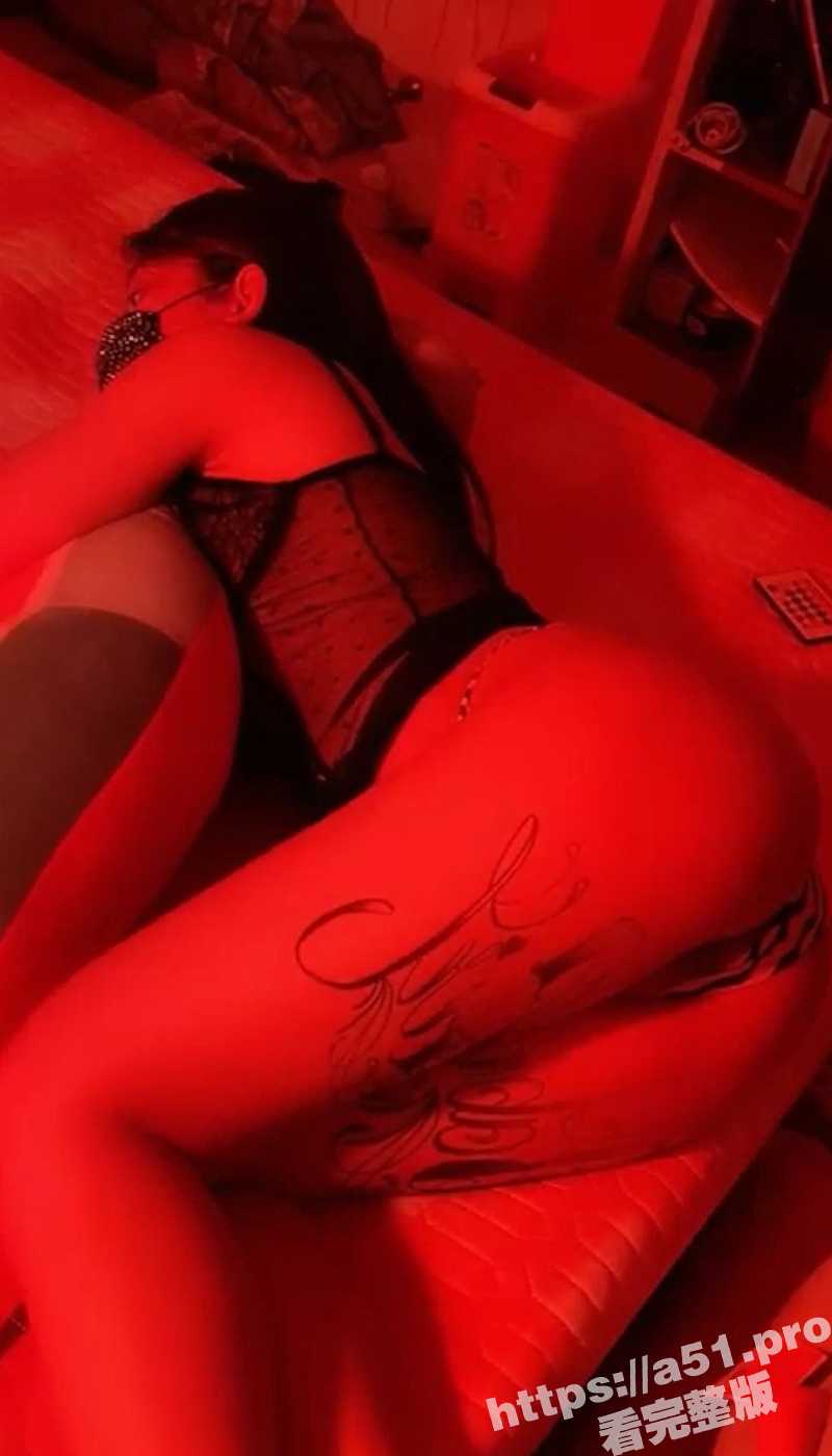 大奶嫩妹极品身材 一只小嘤嘤 与男友啪啪自拍 巨乳肥臀超顶！后入捏奶爆操超好看！ - 51吃瓜网-51吃瓜网