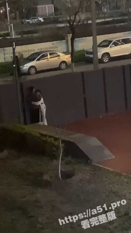 野战极速版！现在的年轻人太虚了吧 三秒钟十几下就完事了？-51吃瓜网