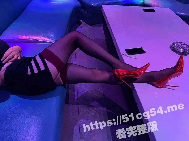 最棒的夜生活娱乐场所 砂舞舞厅！可以摸奶抠逼 聊好了还可以当场啪啪啪 - 51吃瓜网-51吃瓜网