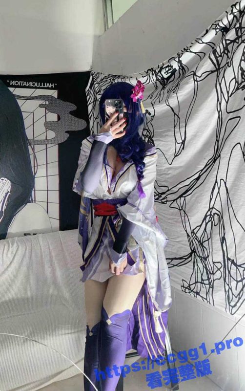 二次元极品身材coser 你的KK 最新cos雷电将军视图 性感美腿搭配黑丝 假阳具暴力抽插无毛嫩穴-51吃瓜网