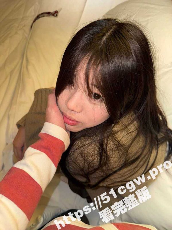 为国争光！中国老哥日本旅游 酒吧勾搭极品小姐姐 小骚逼挺可爱 被操的时候眼神迷离 老哥直接无套中出小日本-51吃瓜网