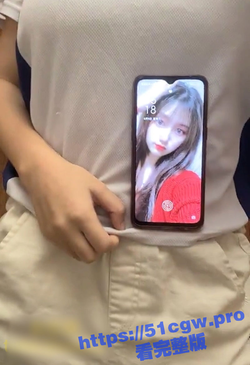 渣男用钱诱惑未经人事的小妹妹扒衣脱裤开黄播 处女小嫩逼大饱眼福！可惜鸡巴不给力插不进去！ - 51吃瓜网-51吃瓜网