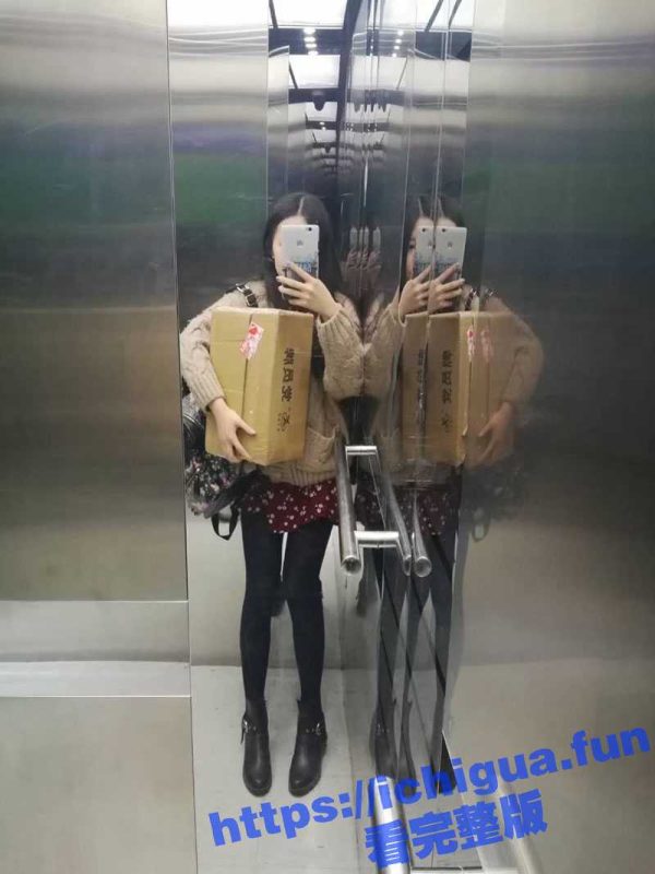 呼和浩特健身反差婊 超性感蜜桃臀 皮肤细腻白嫩 叫床声太诱人了 就是逼黑了点 这得让多少人操过啊-51吃瓜网