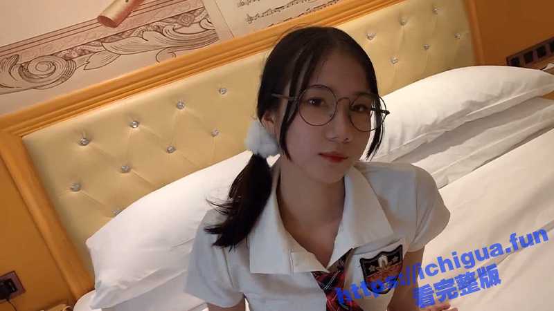 91大神 百人斩 酒店约操极品JK黑丝清纯眼镜妹 先让妹子穿好JK黑丝再撕烂狠狠插入小穴爆操内射-51吃瓜网