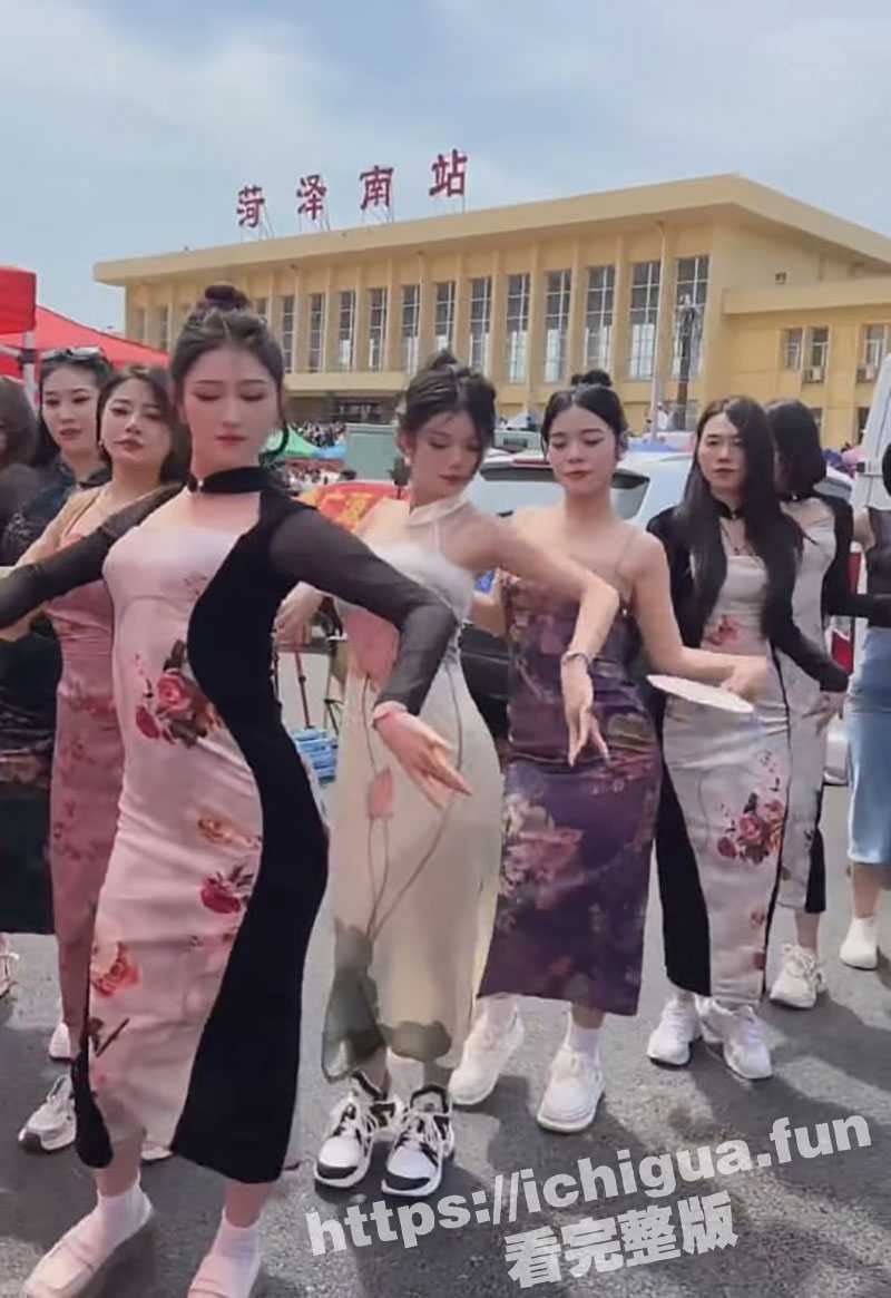 郭有才全网爆火后 菏泽火车站便成妖魔鬼怪群魔乱舞的聚集地 网友制作视频嘲讽！ - 51吃瓜网-51吃瓜网