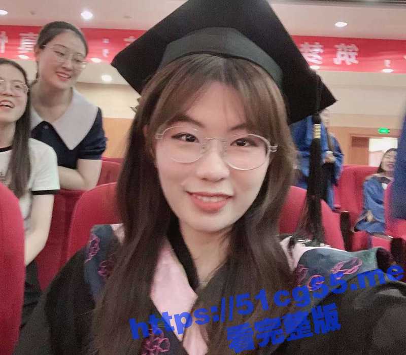 天津的留学生骚货 清纯颜值大奶长腿 小穴还算粉嫩 在网上到处勾引约炮 这要是回国老实人又要背锅了-51吃瓜网