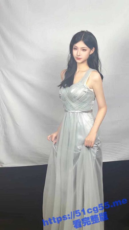 暨南大学传播学院的大三学生 高颜值极品身材的女神 仅需2000块钱就可以带回家 像狗一样随便调教-51吃瓜网