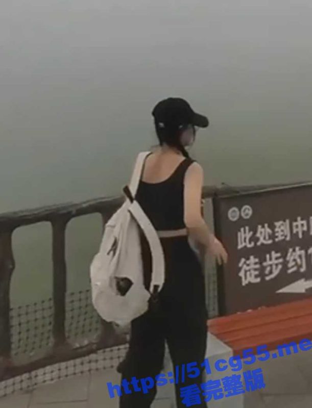 无知到底多可怕 一女孩穿吊带爬武功山 中途被队友扔下没管 最终得上失温症死亡-51吃瓜网
