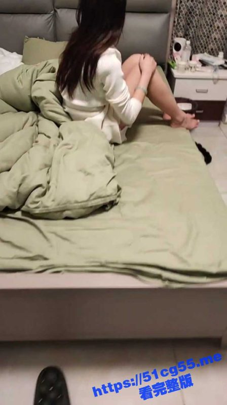 瓜友小情侣做直播带货不挣钱 换条赛道 做网黄 自拍做爱扣逼揉奶 尝试新路子！-51吃瓜网