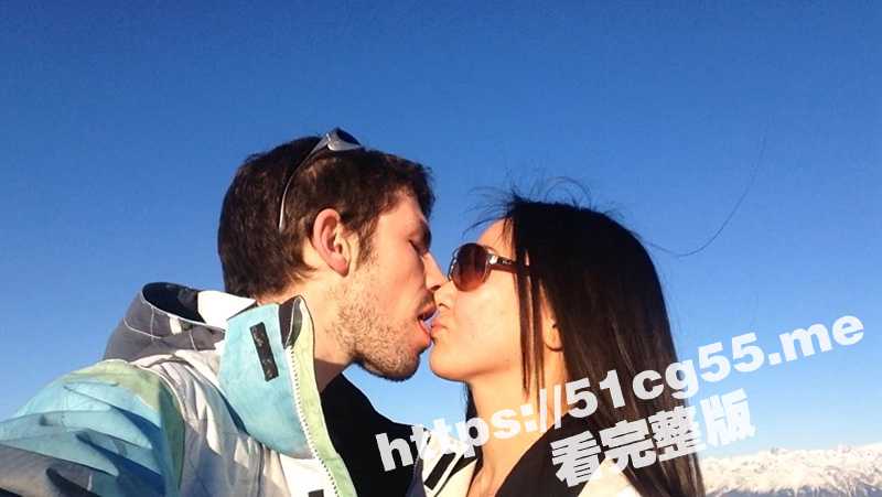 反差母狗留学生 爱上白人大肉棒  对国外男友言听计从  被拍下大量淫照和视频流出！-51吃瓜网