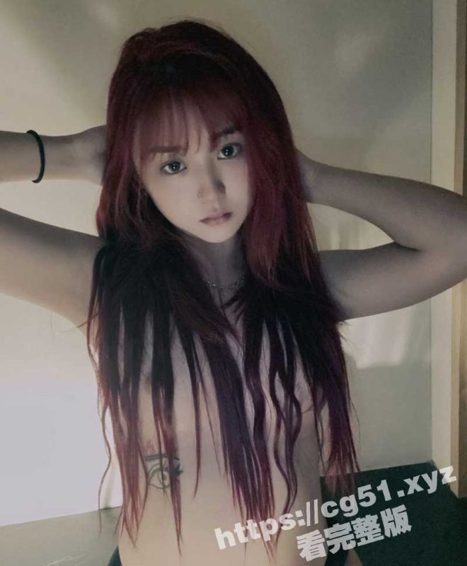 抖音快手百万粉丝网红 董赤赤 高中生时期自拍流出 丰满的奶子粉嫩的鲍鱼很骚气 老弟太正点了！-51吃瓜网
