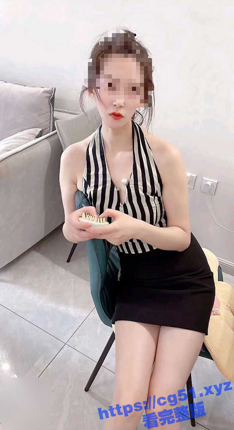 趁大哥不在家 强推性感白嫩的长腿嫂子 一开始还拼命挣扎 但小穴早就湿了 插进去瞬间老实 - 51吃瓜网-51吃瓜网